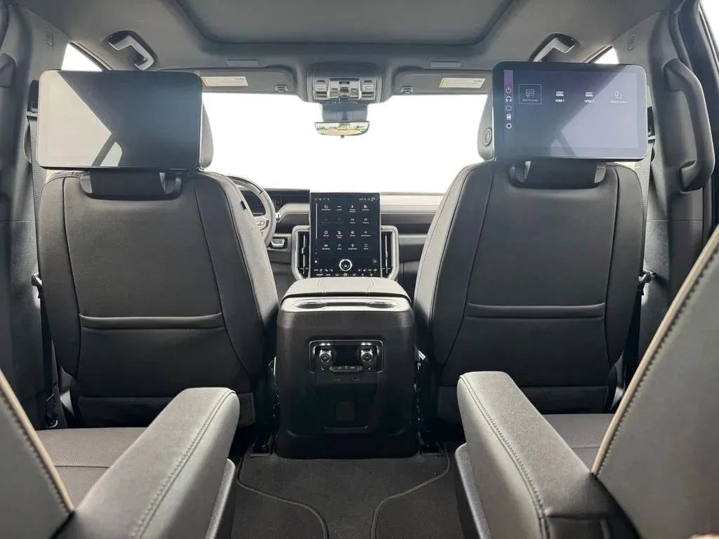 New 2026 GMC Yukon Elevation w/ Elevation Premium Package AWD/4WD image 21