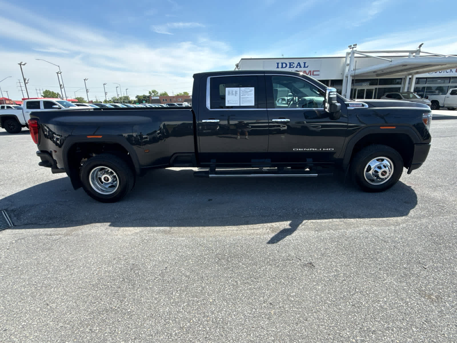 Used 2020 GMC Sierra 3500 Denali w/ Denali Ultimate Package AWD/4WD image 10