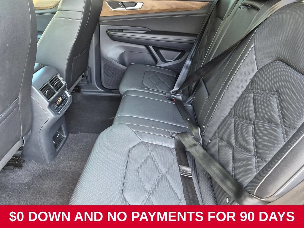 Used 2025 Volkswagen Atlas SE FWD image 27