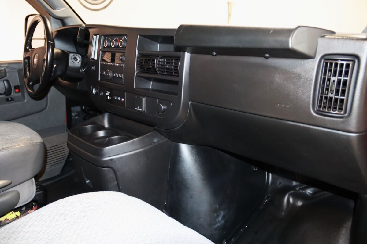 Used 2023 GMC Savana 3500 Extended w/ Driver Convenience Package RWD image 45