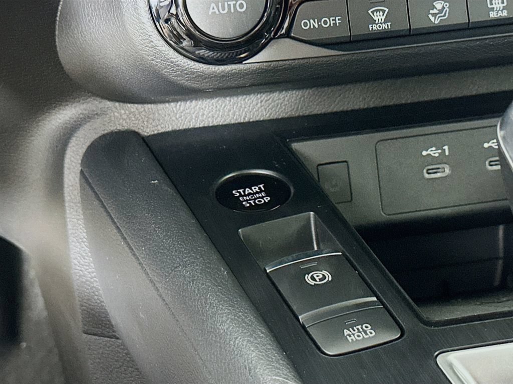 New 2026 Nissan Kicks SV w/ Cold Weather Package FWD image 19