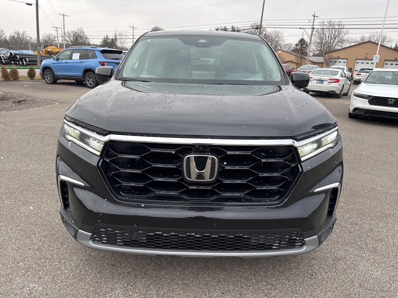 Used 2023 Honda Pilot Elite image 2