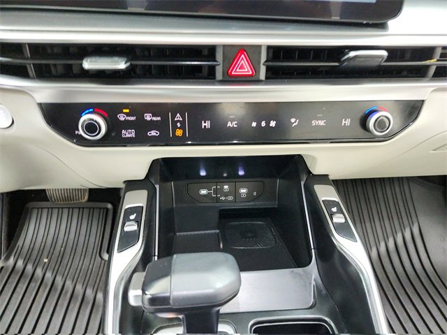 Used 2025 Kia Sorento S w/ Panoramic Sunroof Package image 25