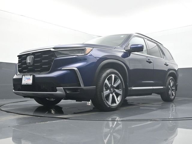 Used 2025 Honda Pilot Elite image 8
