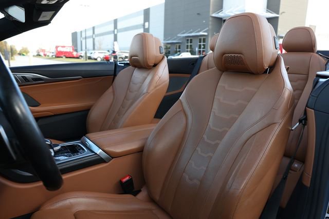 Used 2021 BMW 840i 840i Convertible w/ M Sport Package image 9
