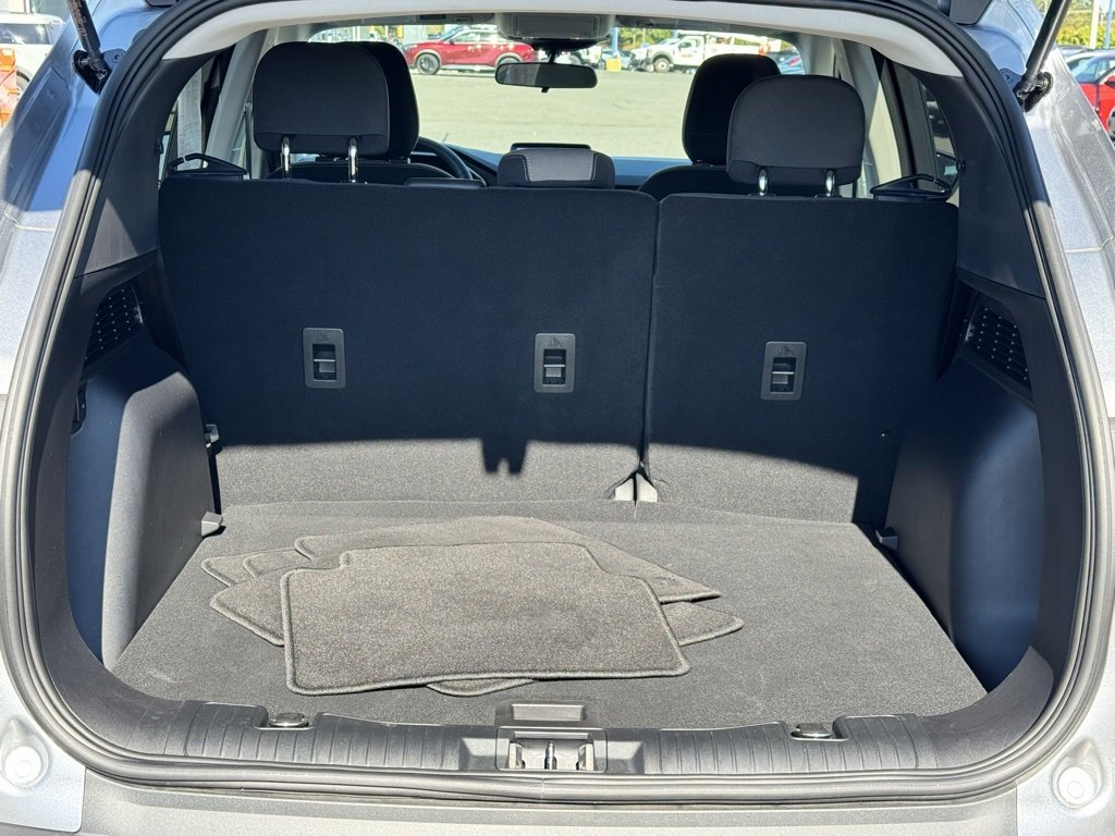 Used 2022 Ford Escape SE w/ Cold Weather Package image 18