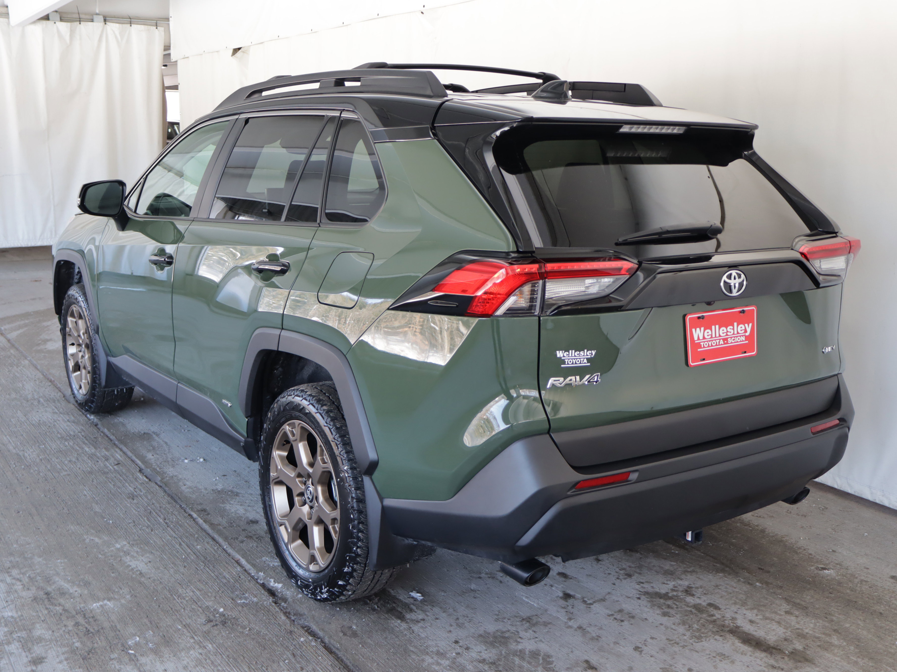 Used 2025 Toyota RAV4 Woodland Edition image 25
