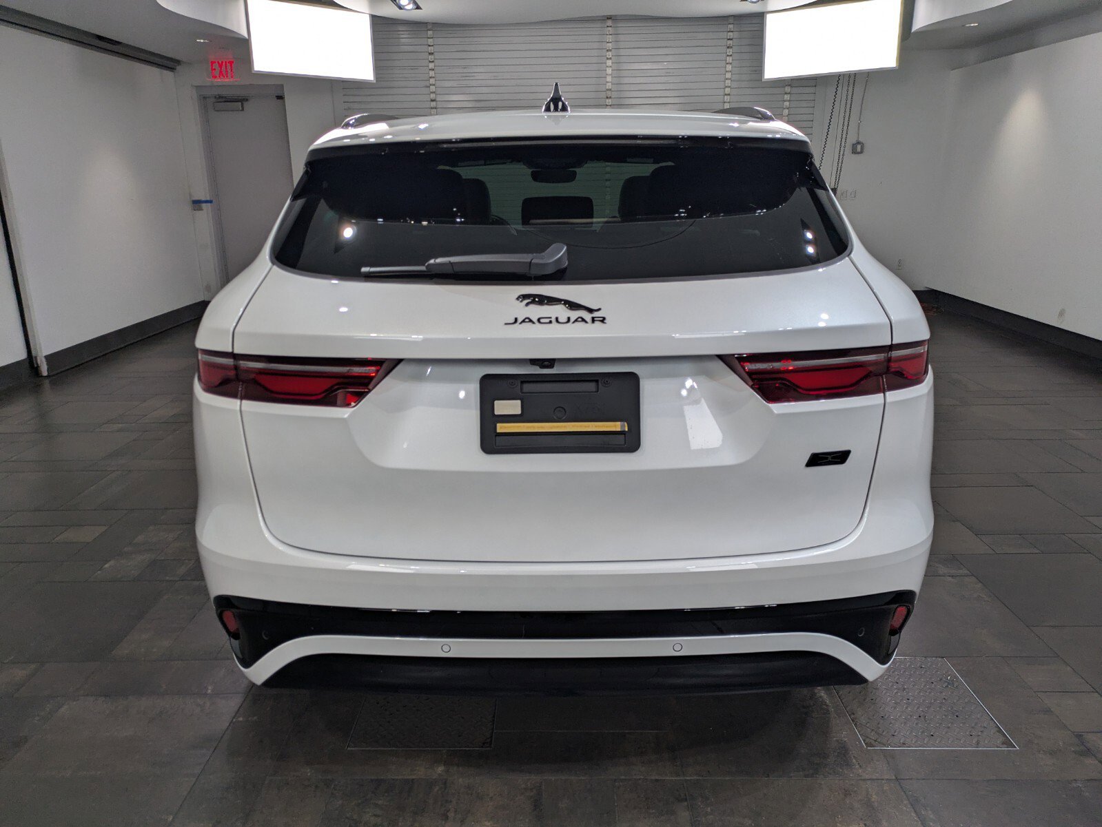 New 2026 Jaguar F-PACE R-Dynamic S image 5