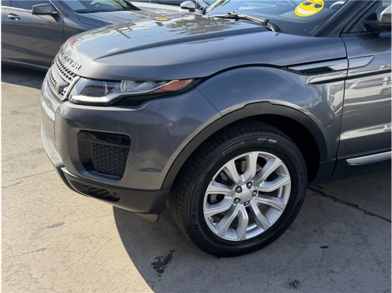 Used 2018 Land Rover Range Rover Evoque AWD/4WD image 10