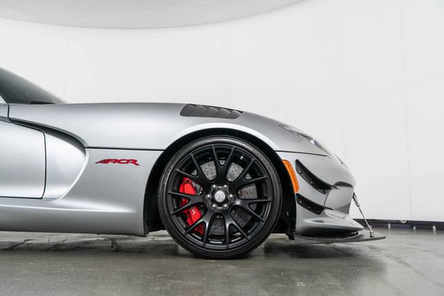 Used 2016 Dodge Viper ACR w/ Extreme Aero Package RWD image 11