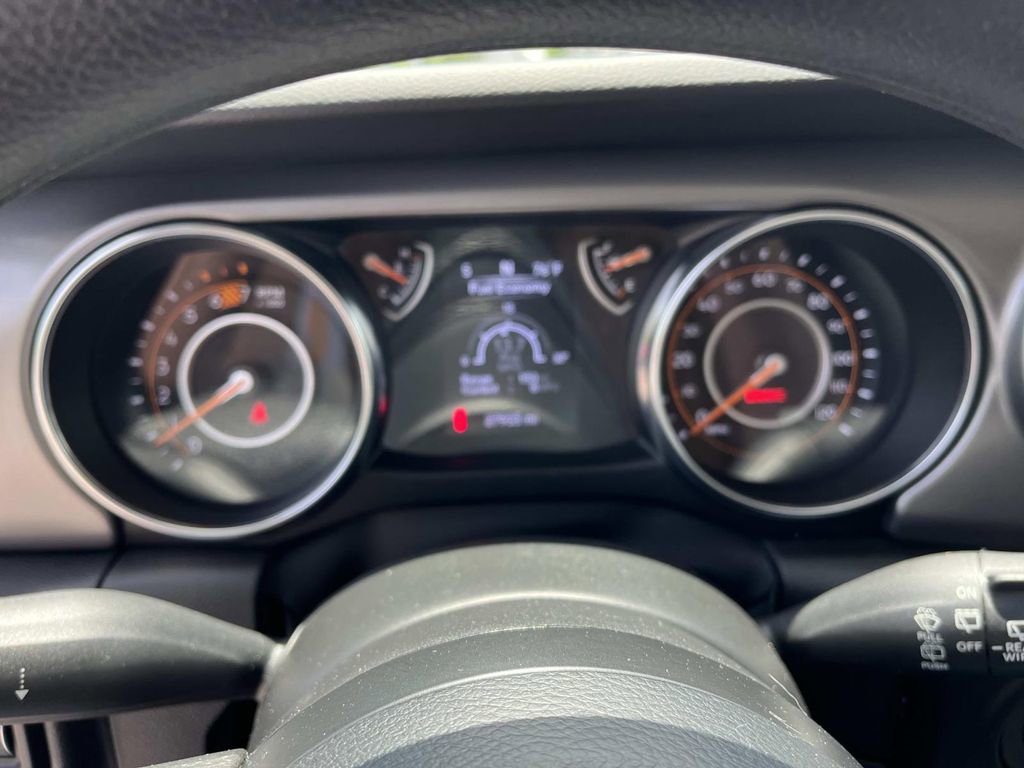 Used 2023 Jeep Wrangler Unlimited Sport AWD/4WD image 33