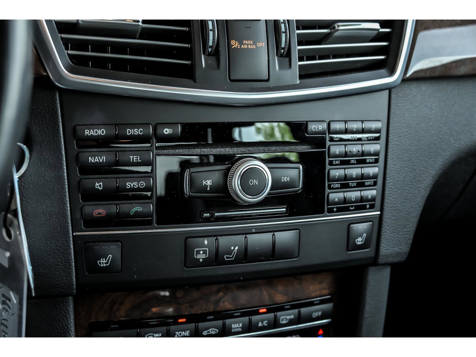 Used 2011 Mercedes-Benz E 350 4MATIC Sedan image 21