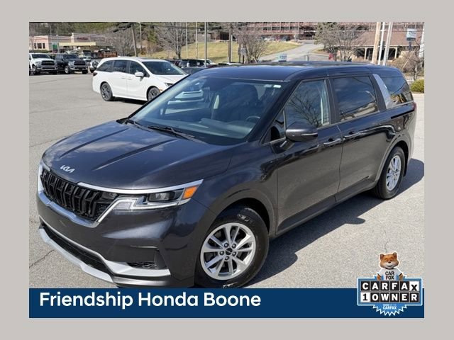 Used 2022 Kia Carnival LX image 1
