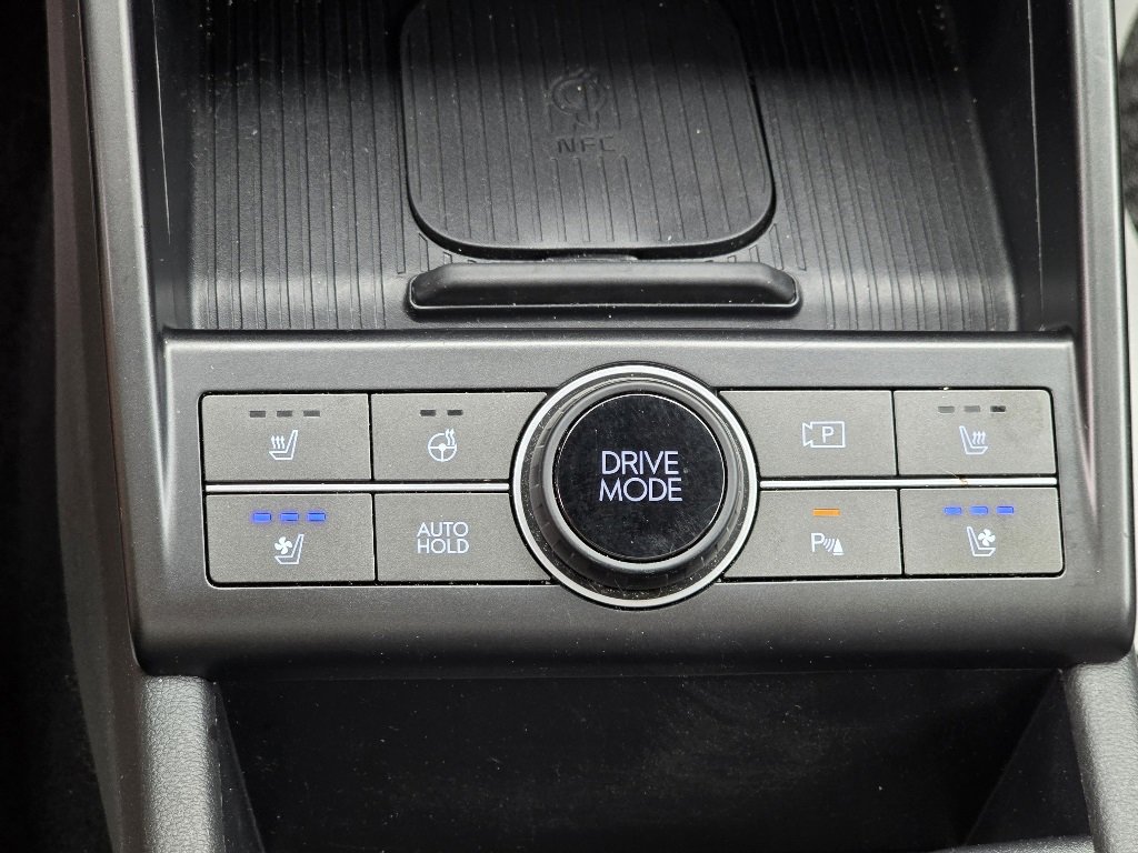 Used 2024 Hyundai Kona Limited image 20