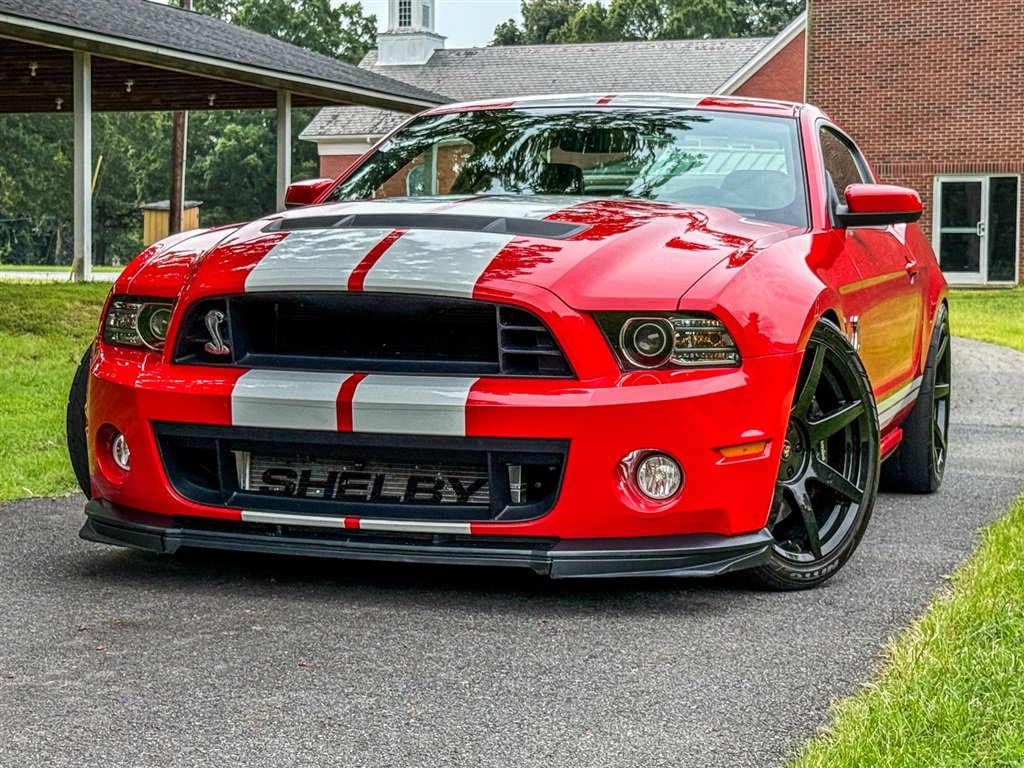 Used 2014 Ford Mustang Shelby GT500 w/ Equipment Group 821A RWD image 7