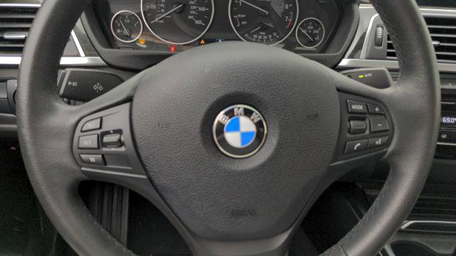 Used 2018 BMW 320i Sedan w/ Convenience Package RWD image 22