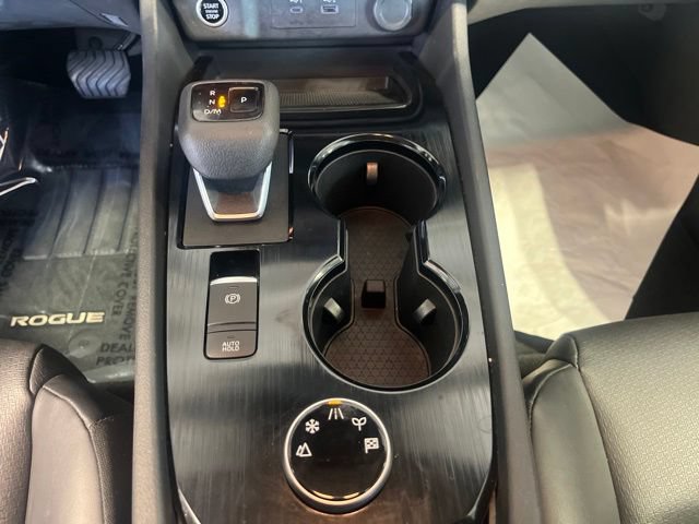 Used 2023 Nissan Rogue SV w/ SV Premium B Package AWD/4WD image 16