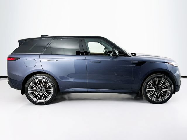 New 2026 Land Rover Range Rover Sport Dynamic SE AWD/4WD image 4