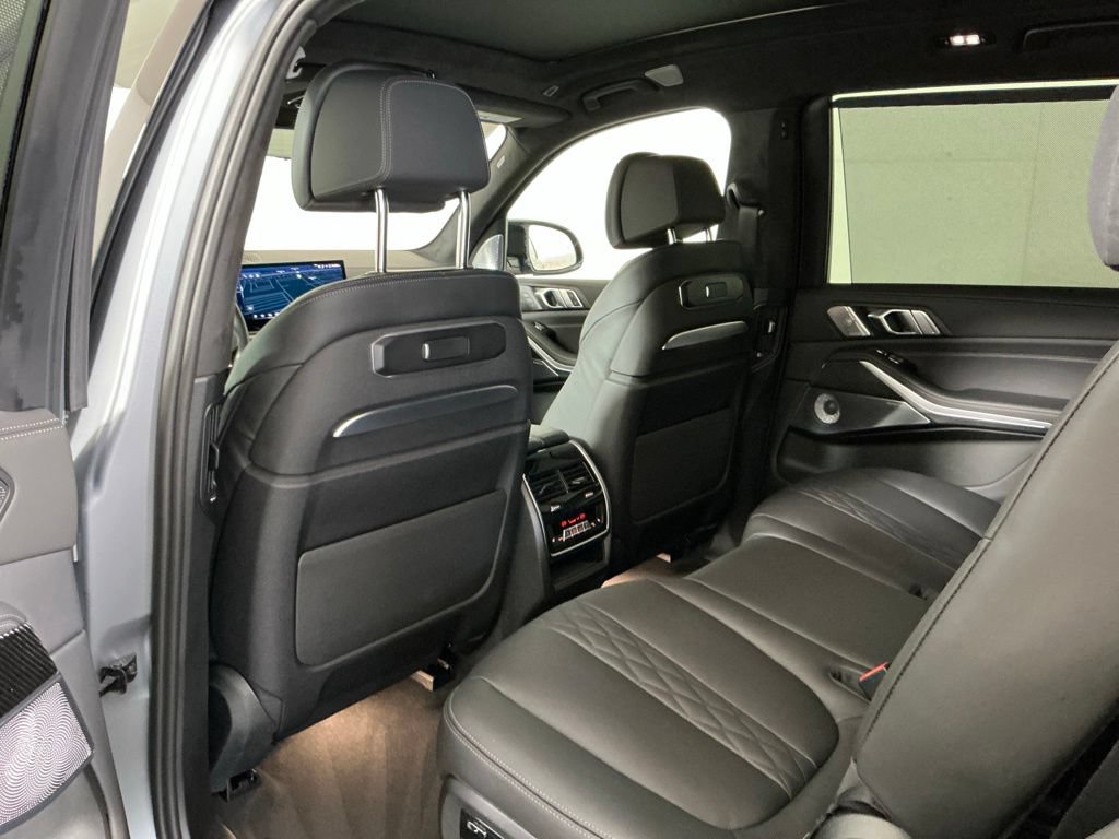 Certified 2025 BMW X7 M60i w/ Executive Package AWD/4WD image 25