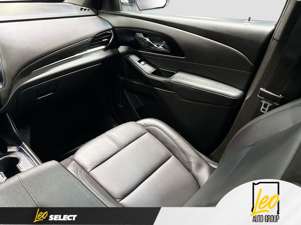 Used 2023 Chevrolet Traverse RS w/ LPO, Floor Liner Package AWD/4WD image 24