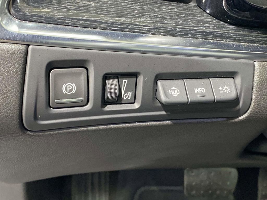 Used 2021 Cadillac XT5 Premium Luxury AWD/4WD image 22