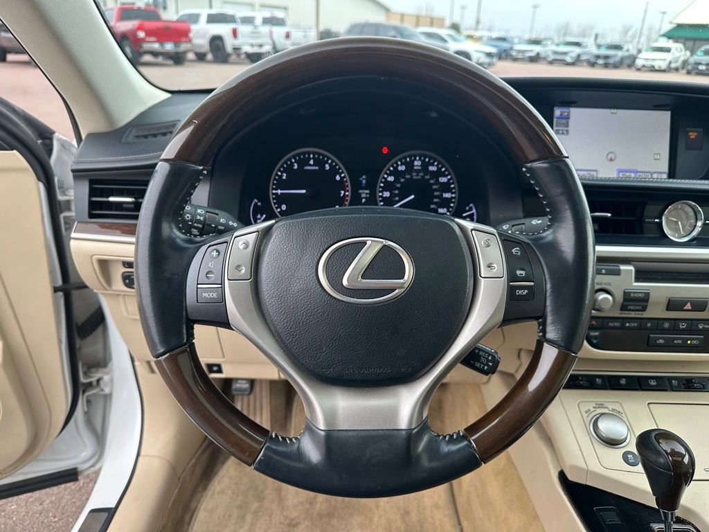 Used 2014 Lexus ES 350 w/ Luxury Package image 14