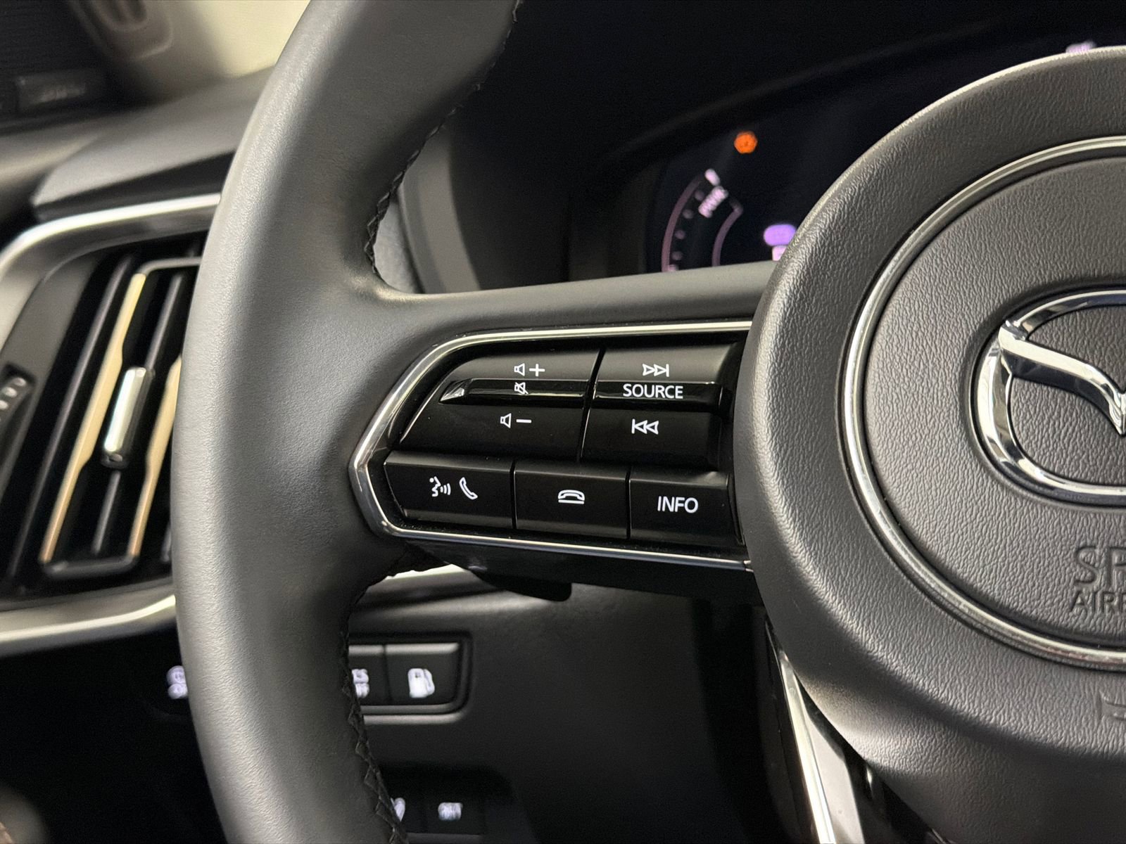 Used 2024 MAZDA CX-90 Plug-In Hybrid w/ Premium Pkg image 25