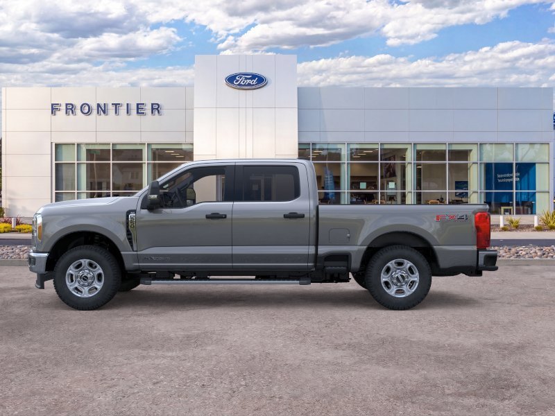 New 2026 Ford F250 XLT w/ FX4 Off-Road Package AWD/4WD image 3