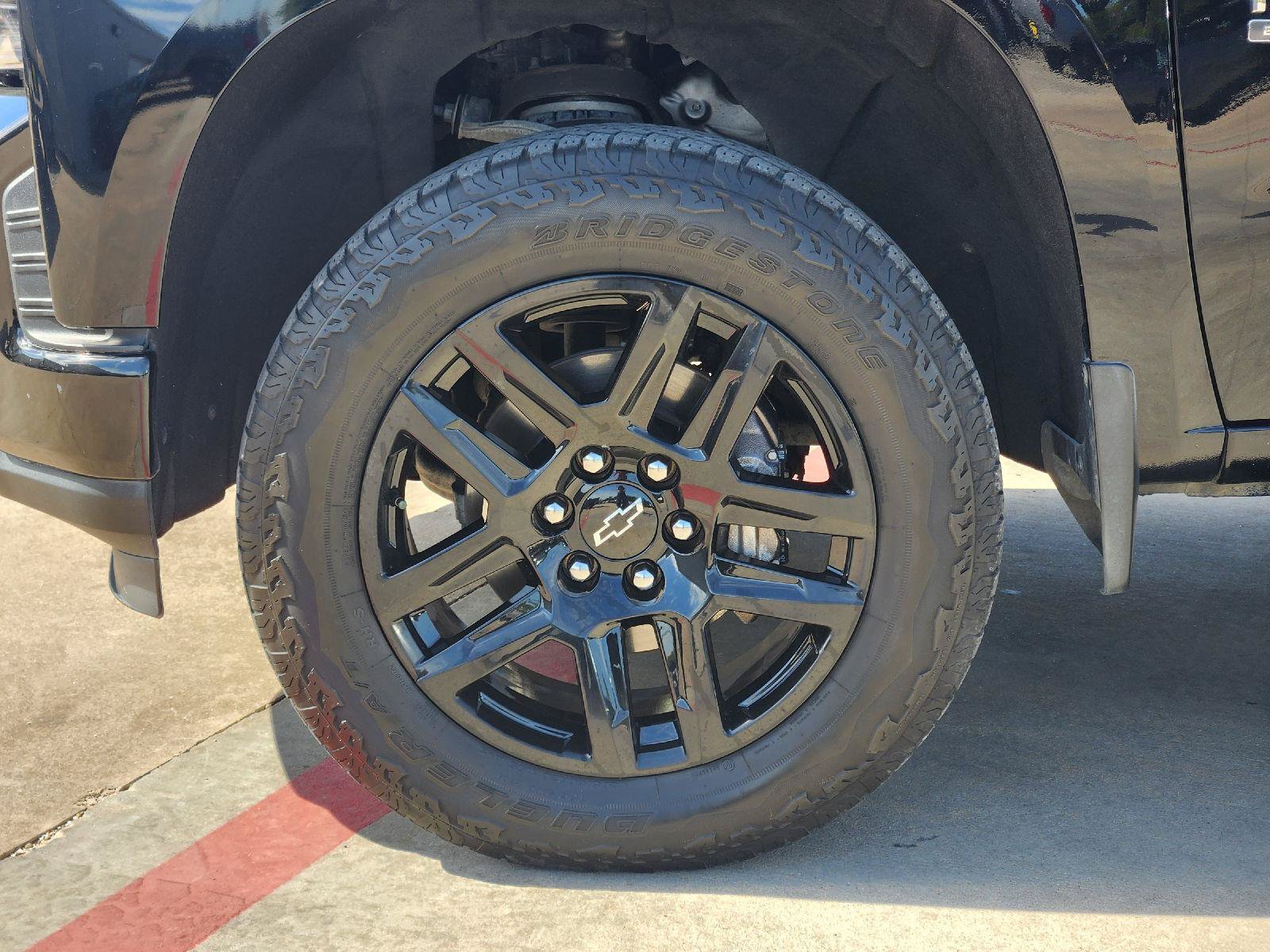 Used 2022 Chevrolet Silverado 1500 LT w/ Texas Edition Plus RWD image 10