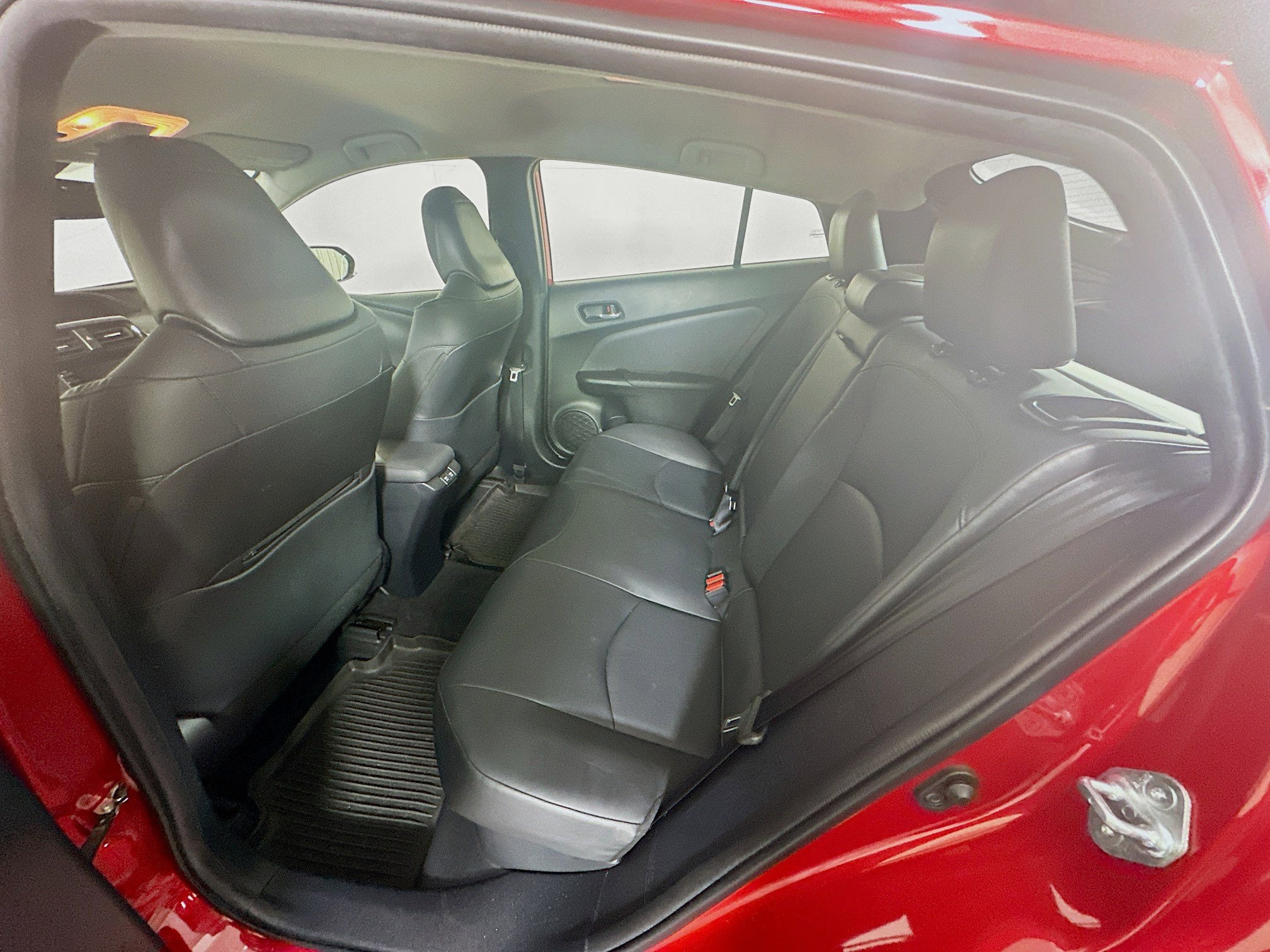 Used 2022 Toyota Prius XLE w/ Advanced Technology Package image 28