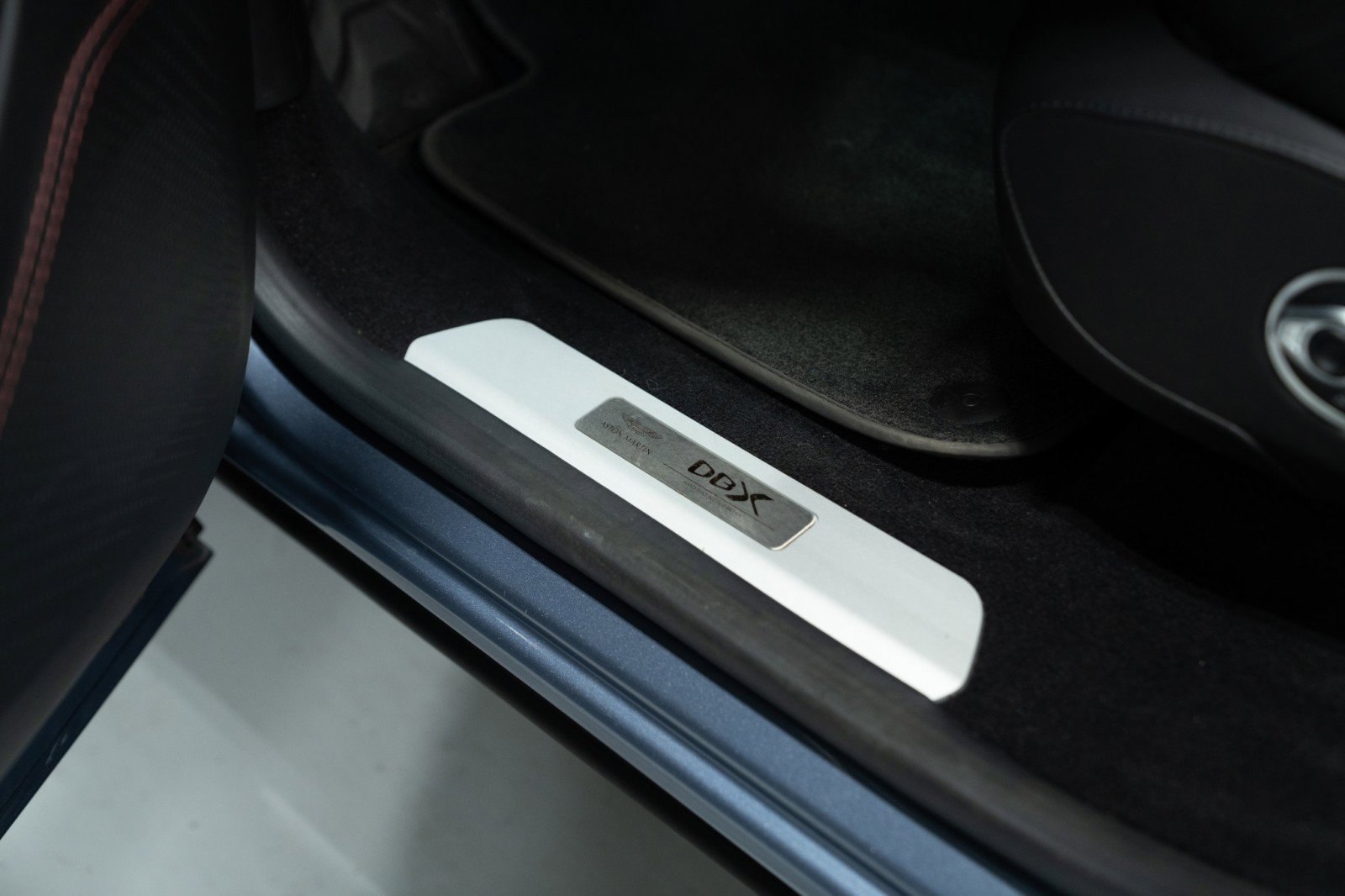 Used 2021 Aston Martin DBX image 21