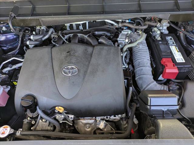 Used 2021 Toyota Highlander LE AWD/4WD image 23
