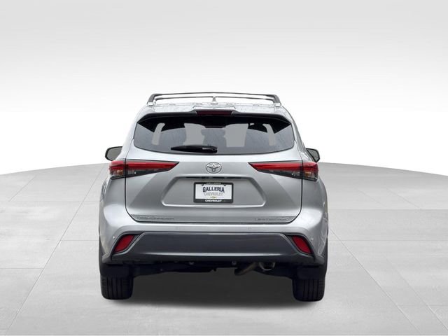 Used 2023 Toyota Highlander Limited AWD/4WD image 6