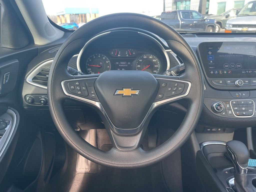 Used 2024 Chevrolet Malibu LT image 16