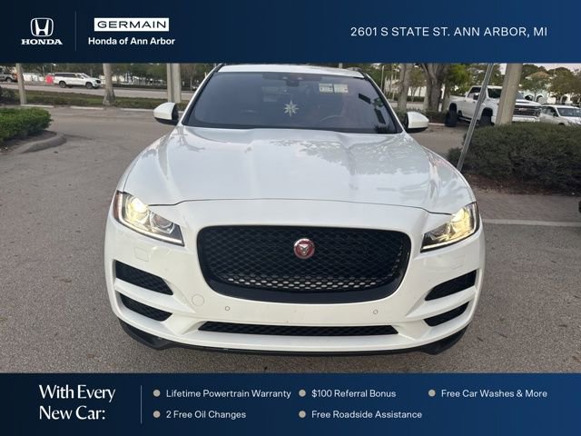 Used 2019 Jaguar F-PACE Premium image 10