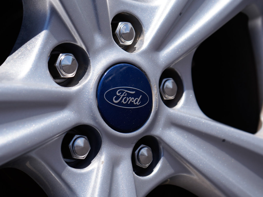 Used 2016 Ford Escape SE w/ Equipment Group 201A FWD image 8