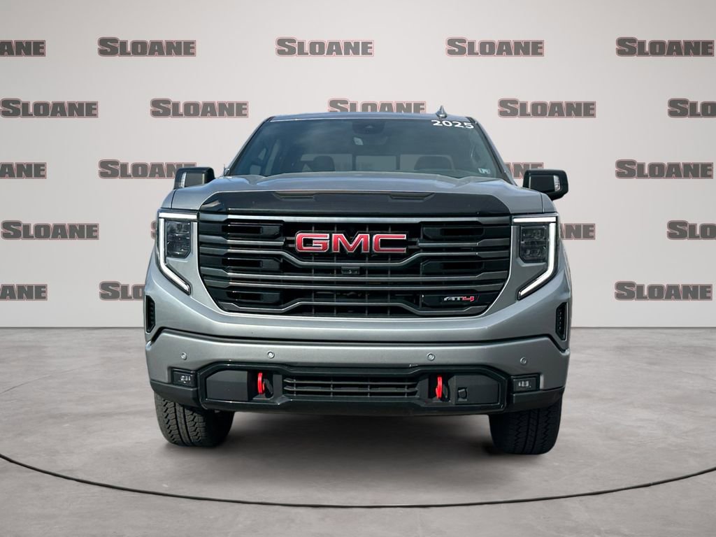 Used 2025 GMC Sierra 1500 AT4 w/ AT4 Premium Package AWD/4WD image 8