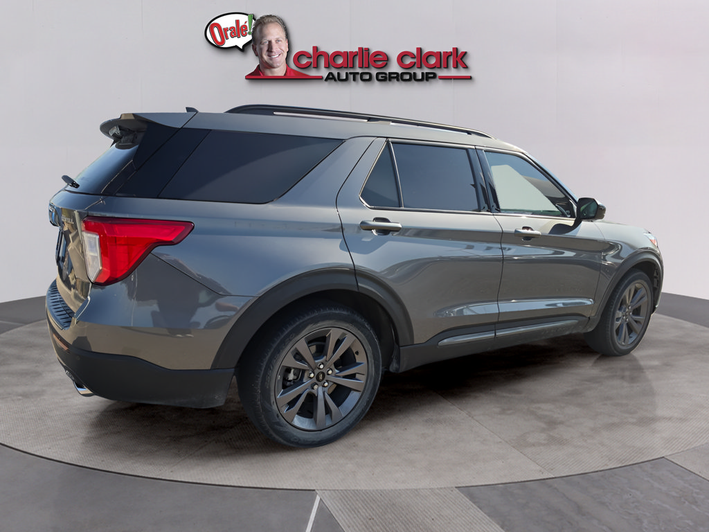 Used 2023 Ford Explorer XLT w/ Equipment Group 202A RWD image 6