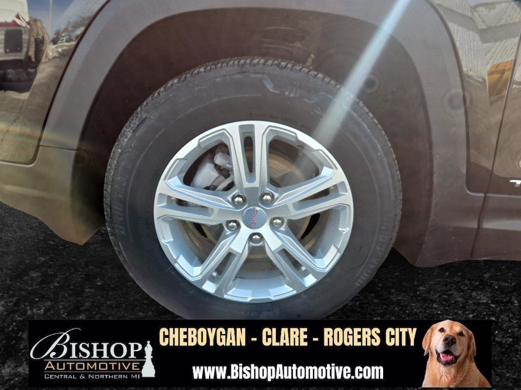Used 2024 GMC Terrain SLE w/ Driver Convenience Package image 27