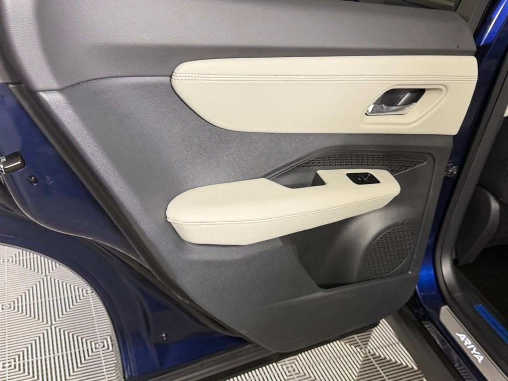 Used 2023 Nissan Ariya AWD image 27