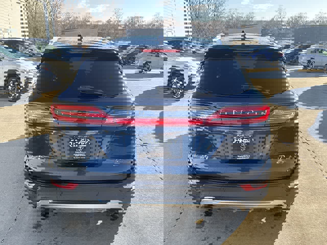 Used 2015 Lincoln MKC FWD w/ Equipment Group 101A Select image 5