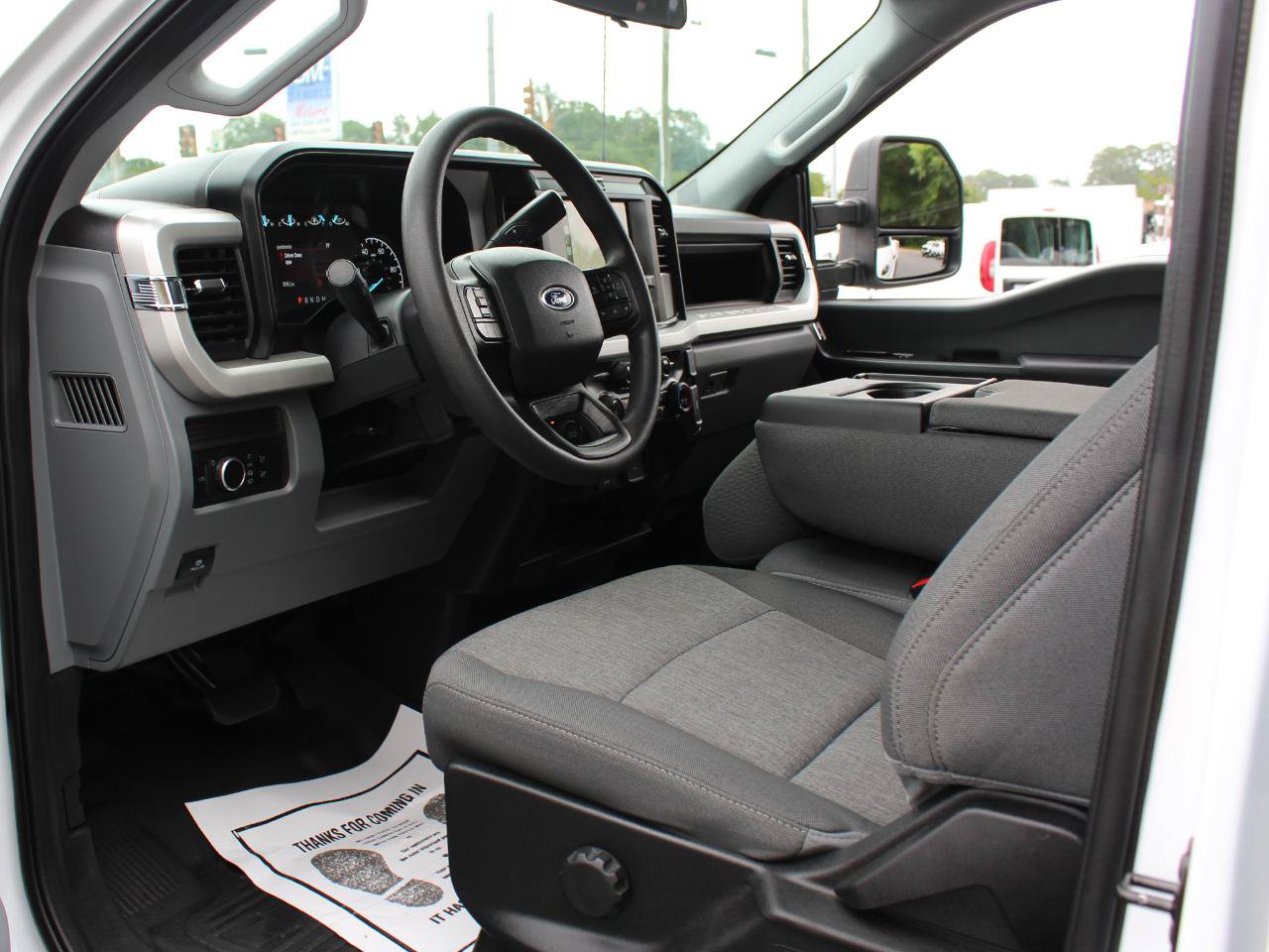 Used 2025 Ford F250 XL w/ FX4 Off-Road Package AWD/4WD image 24