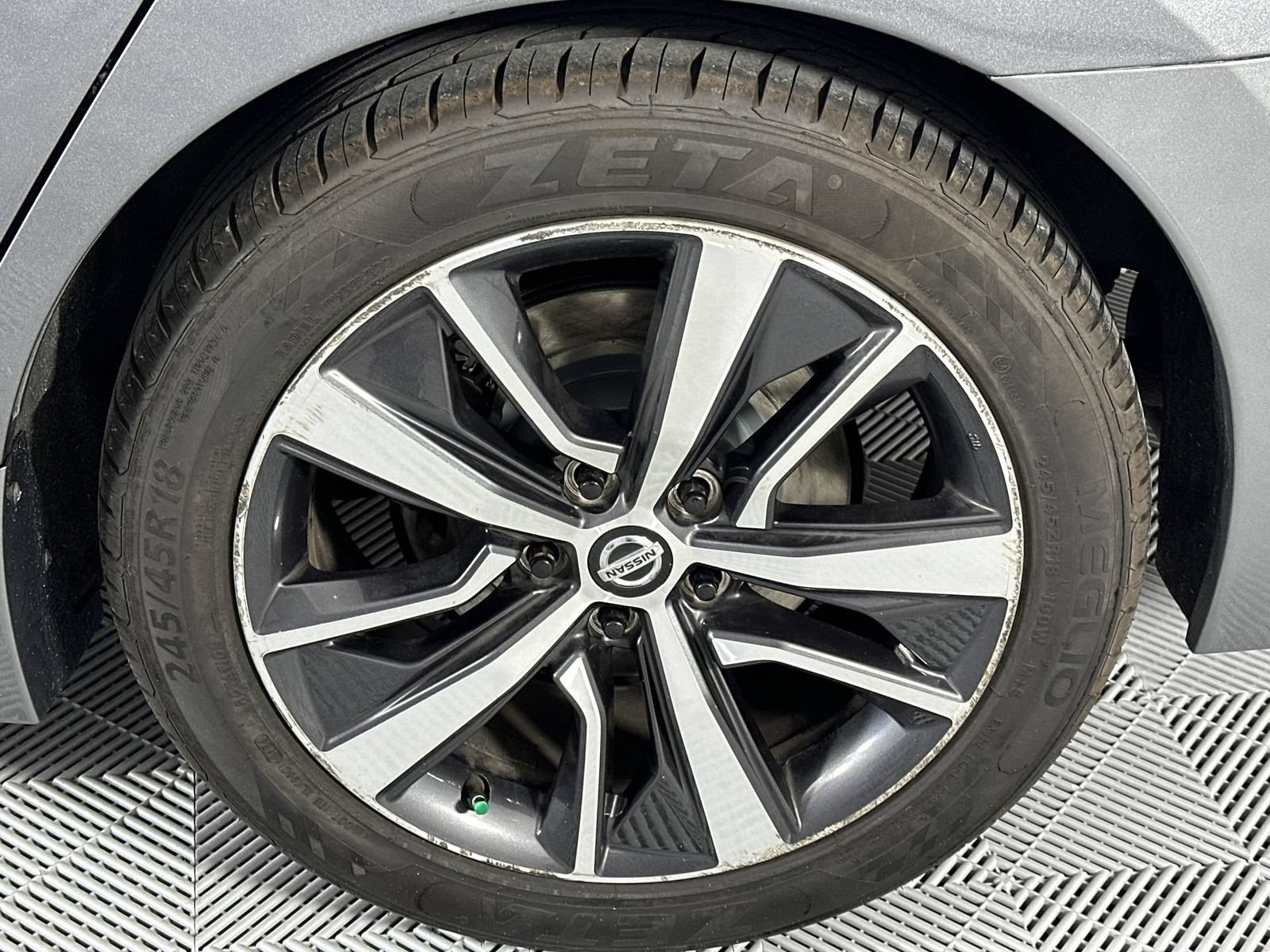 Used 2020 Nissan Maxima 3.5 SL w/ Floor Mat Group FWD image 10