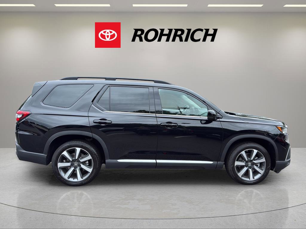 Used 2025 Honda Pilot Elite image 5