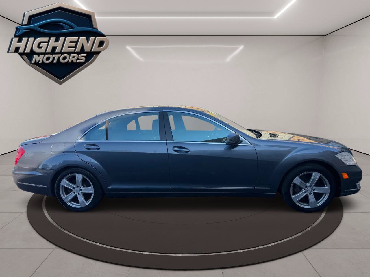 Used 2010 Mercedes-Benz S 550 4MATIC image 8