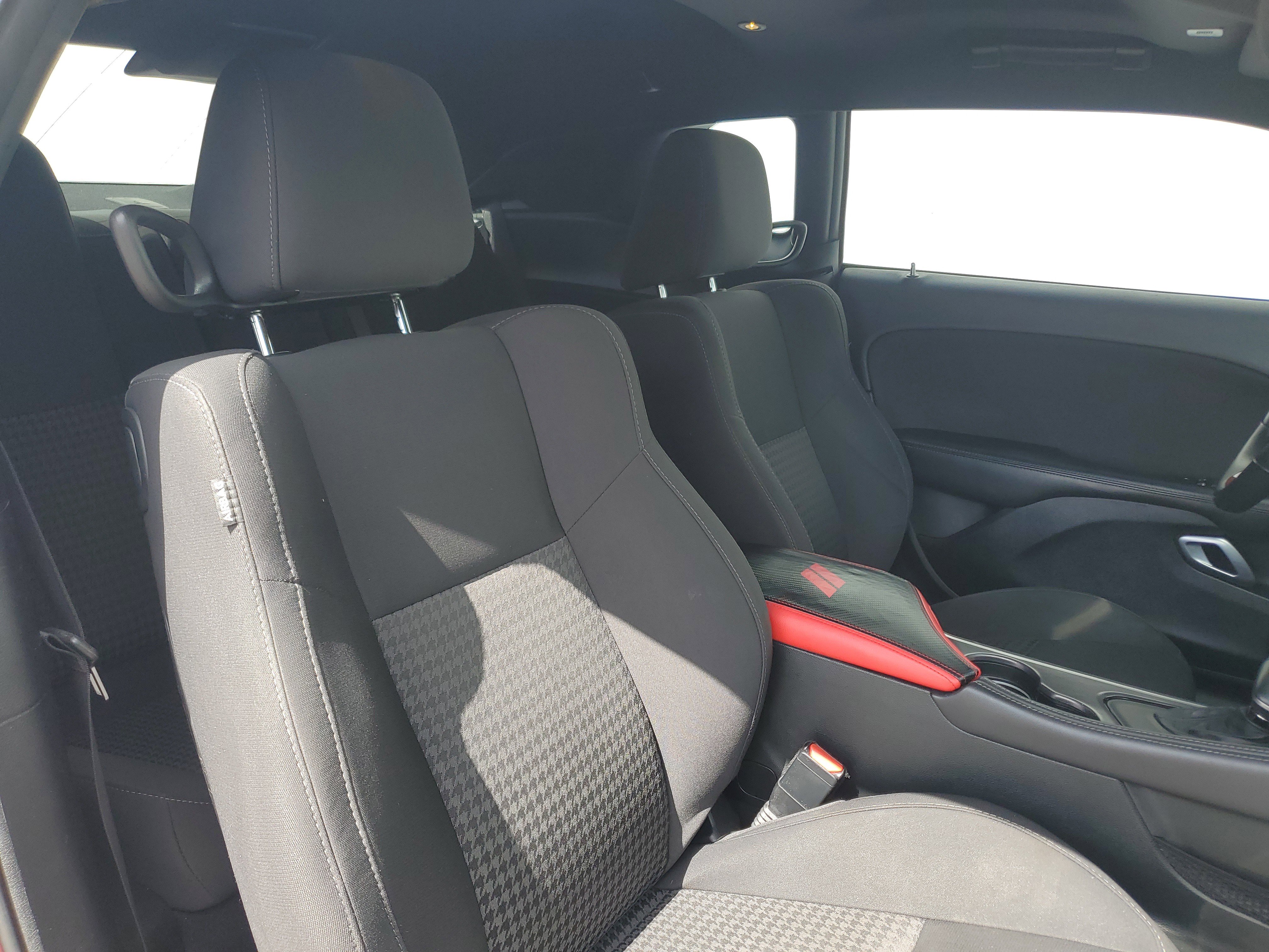 Used 2019 Dodge Challenger R/T image 13