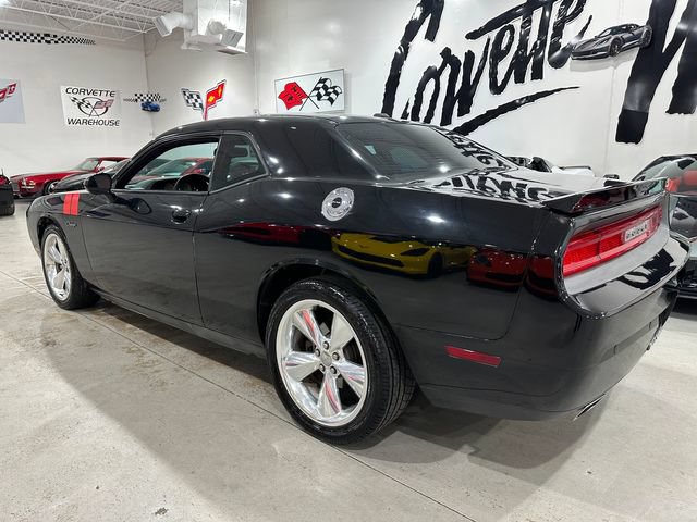 Used 2014 Dodge Challenger R/T RWD image 32