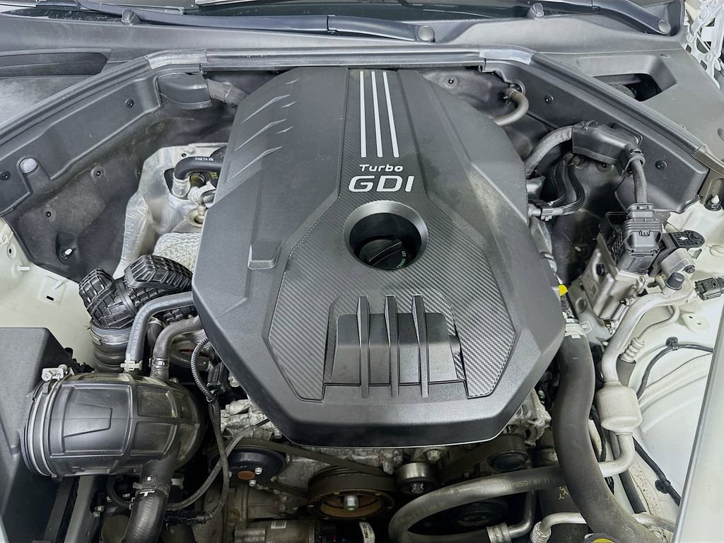 Used 2020 Genesis G70 2.0T w/ Elite Package AWD/4WD image 9