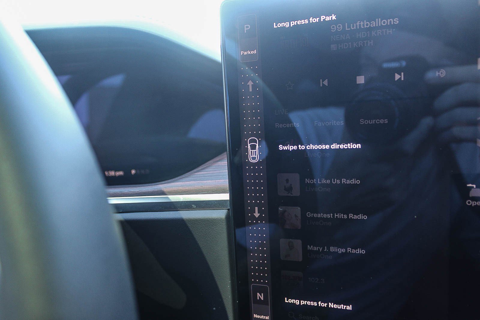 Used 2024 Tesla Model X AWD/4WD image 19