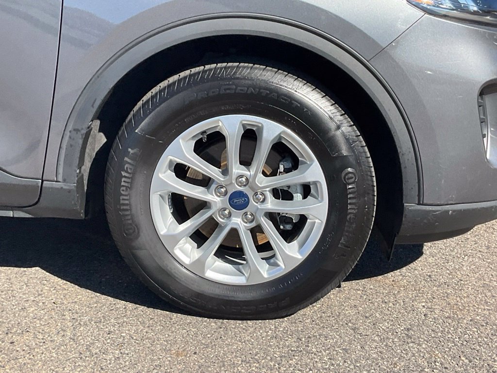 Certified 2022 Ford Escape SE w/ Cold Weather Package AWD/4WD image 16